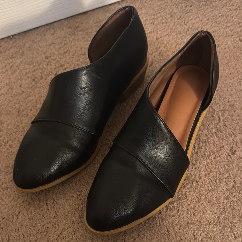 Women's Black Leather Slip-On Shoes
